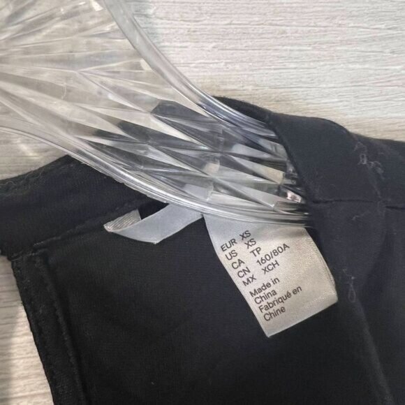 H&M Embellished Mock Neck Cap-sleeved Tee-shirt‎ Women's Top - Picture 7 of 7